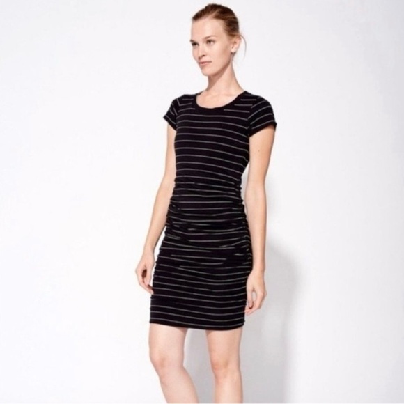 Sundry Ruched Sides T-shirt Dress black Striped - Picture 1 of 8